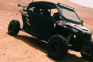Dune-buggy-racing-in-Dubai