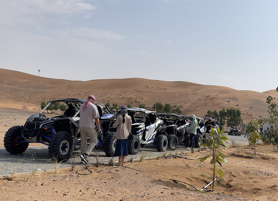 12-can-am-maverick-evening-overnight-safari-dubai