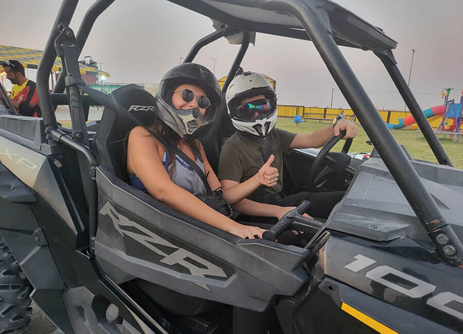 17-.best-models-polaris-rzr-1000cc-and-can-am-maverick-x3-for-rent-in-dubai