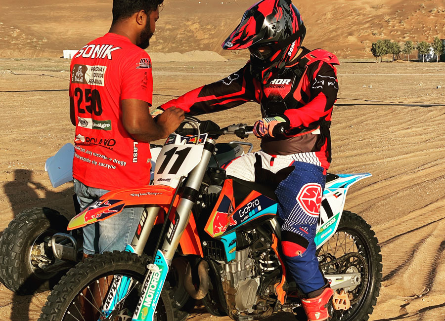 6-kids-dirt-bike-lessons-dubai