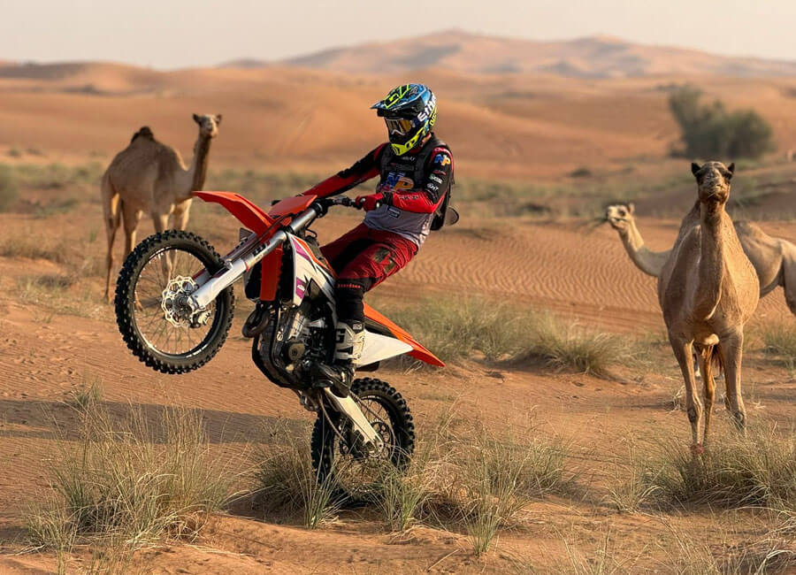 9-enduro-desert-off-road-ride-for-male-and-female-in-dubai